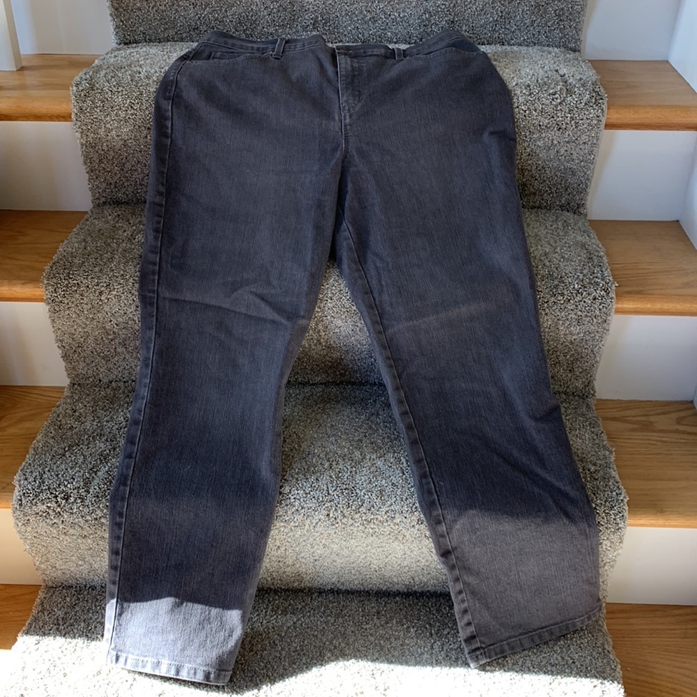 GV Gray Stretch Amanda Mid Rise Straight Leg Jeans Size 14S - Picture 2 of 7